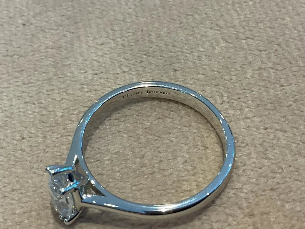 Premium Quality Lab Grown Diamond Ring D Color VVS Round Brilliant Cut Bridal Engagement Jewelry Gift Available For Sale